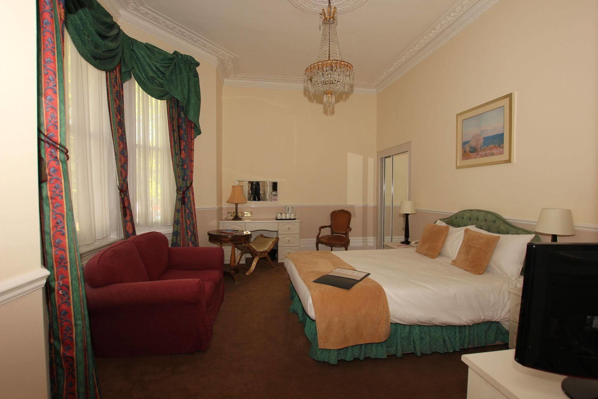 The Courtlands Hotel Brighton Exterior photo